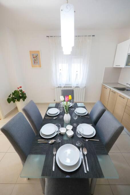 Luxury Apartment Petra With Private Pool Zadar Exterior foto