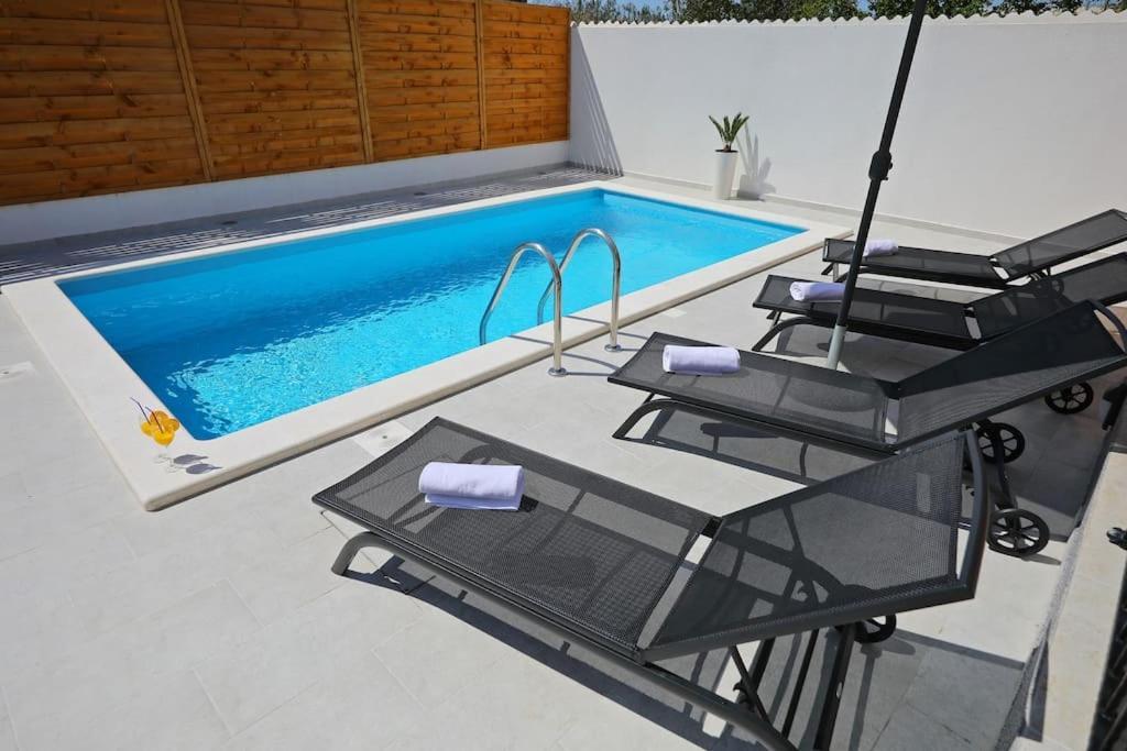 Luxury Apartment Petra With Private Pool Zadar Exterior foto