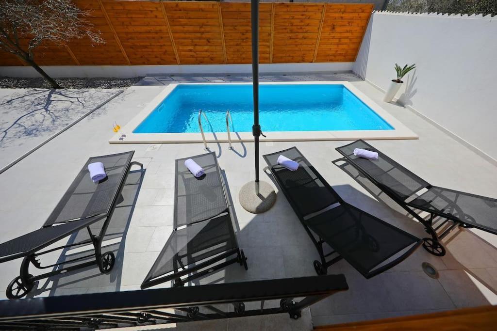 Luxury Apartment Petra With Private Pool Zadar Exterior foto